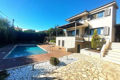 House Sale - KARAVADOS, MUNICIPALITY OF LIVATHOS - SOUTH