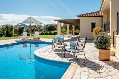 Casa Unifamigliare Vendita - TRAPEZAKI, COMUNE DI LIVATHOS - SUDOVEST