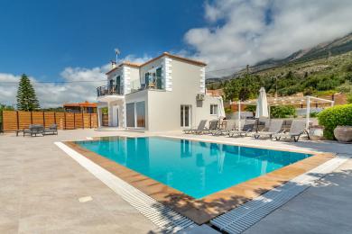 Casa Unifamigliare Vendita - LOURDATA, COMUNE DI LIVATHOS - SUDOVEST