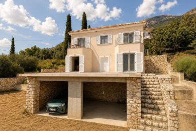 House Sale - LOURDATA, MUNICIPALITY OF LIVATHOS - SOUTH