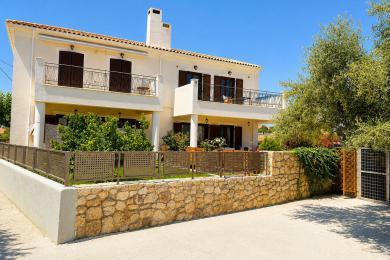 House Sale - , MUNICIPALITY OF LIVATHOS - SOUTH
